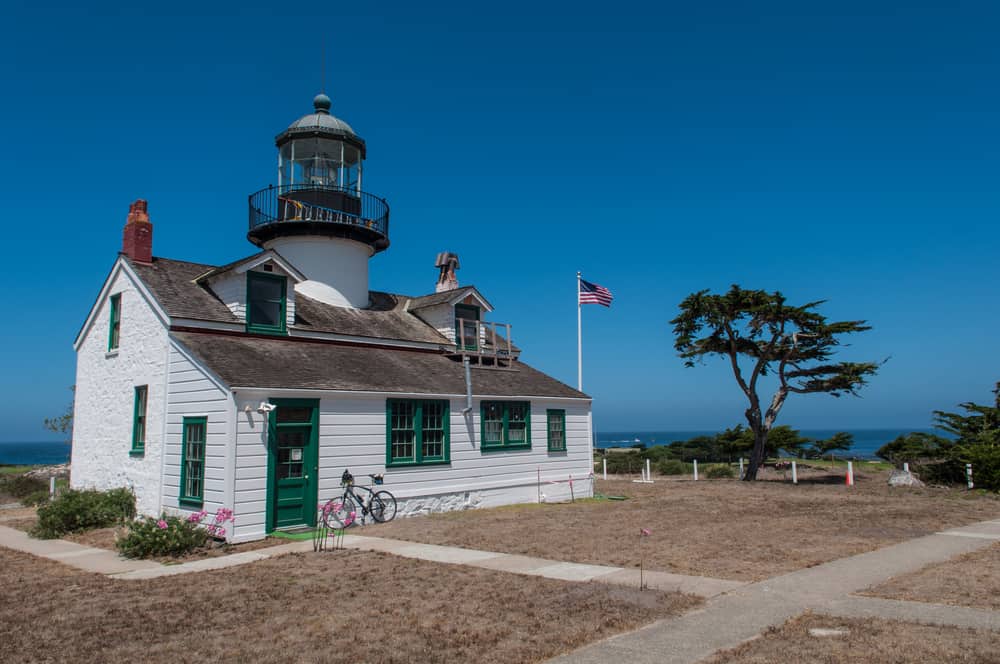 18 Incredible California Lighthouses 6 You Can Stay The Night In   Shutterstock 159997136 