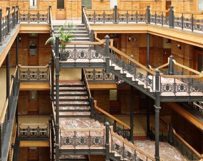 the bradbury building in los angeles