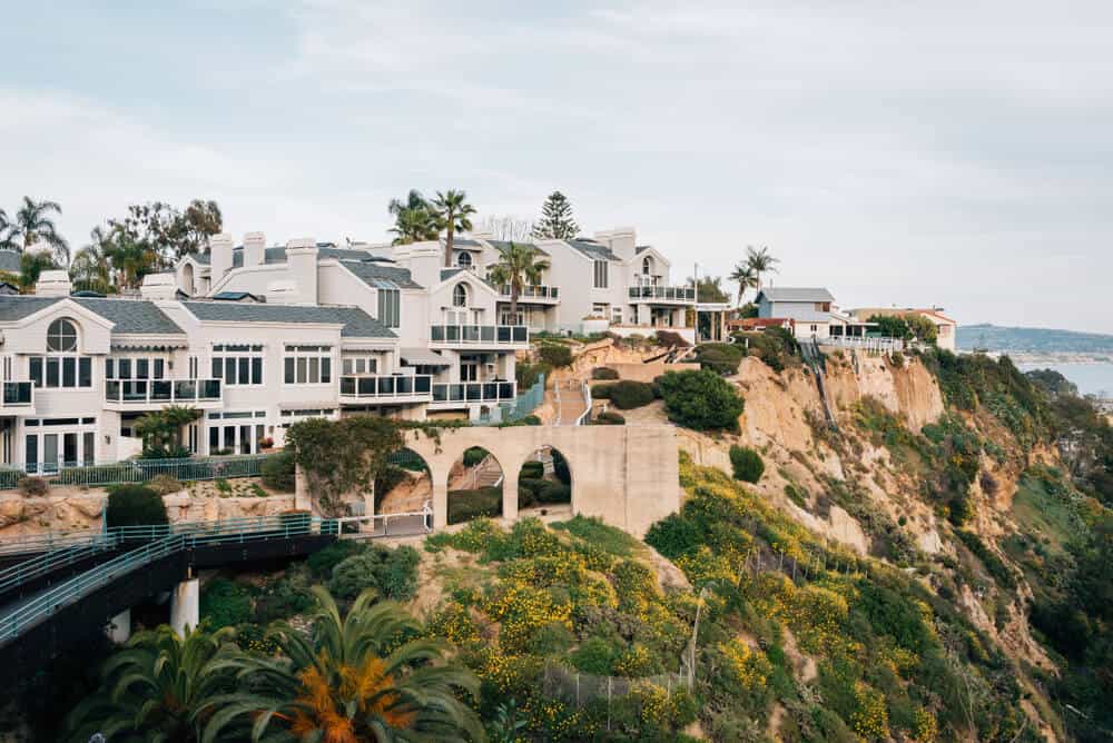 Houses along the coast of Dana Point on a cliff