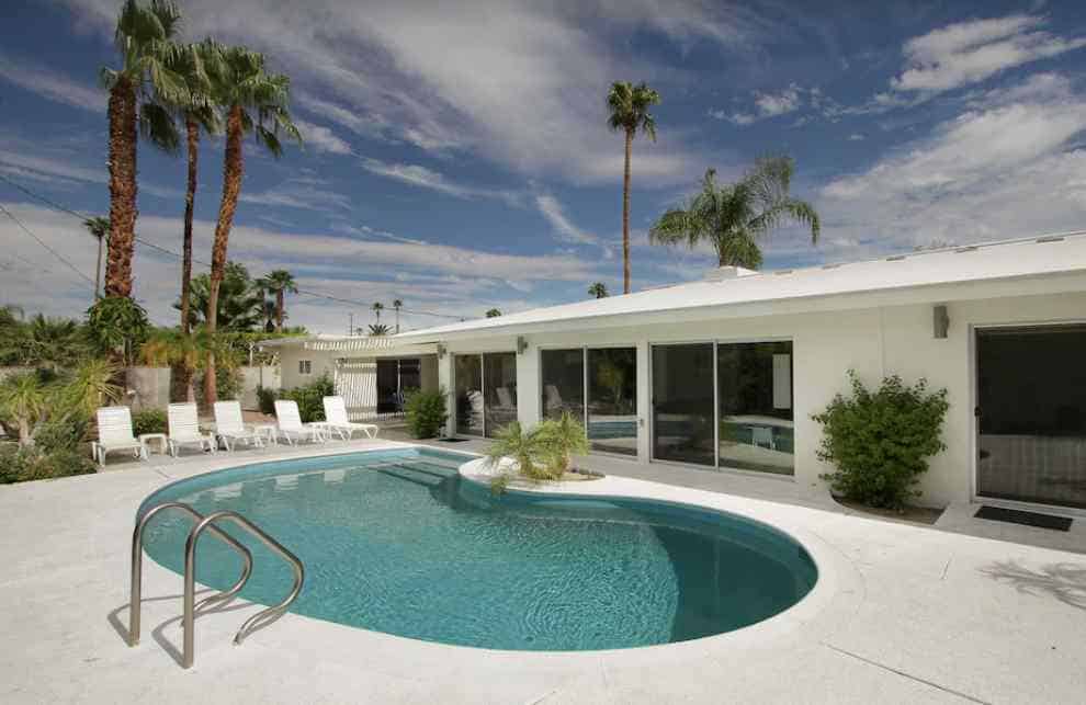 r&b rentals in palm springs