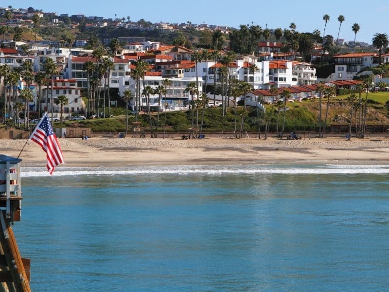 still water at san clemente on a day ideal for kayaking in southern california